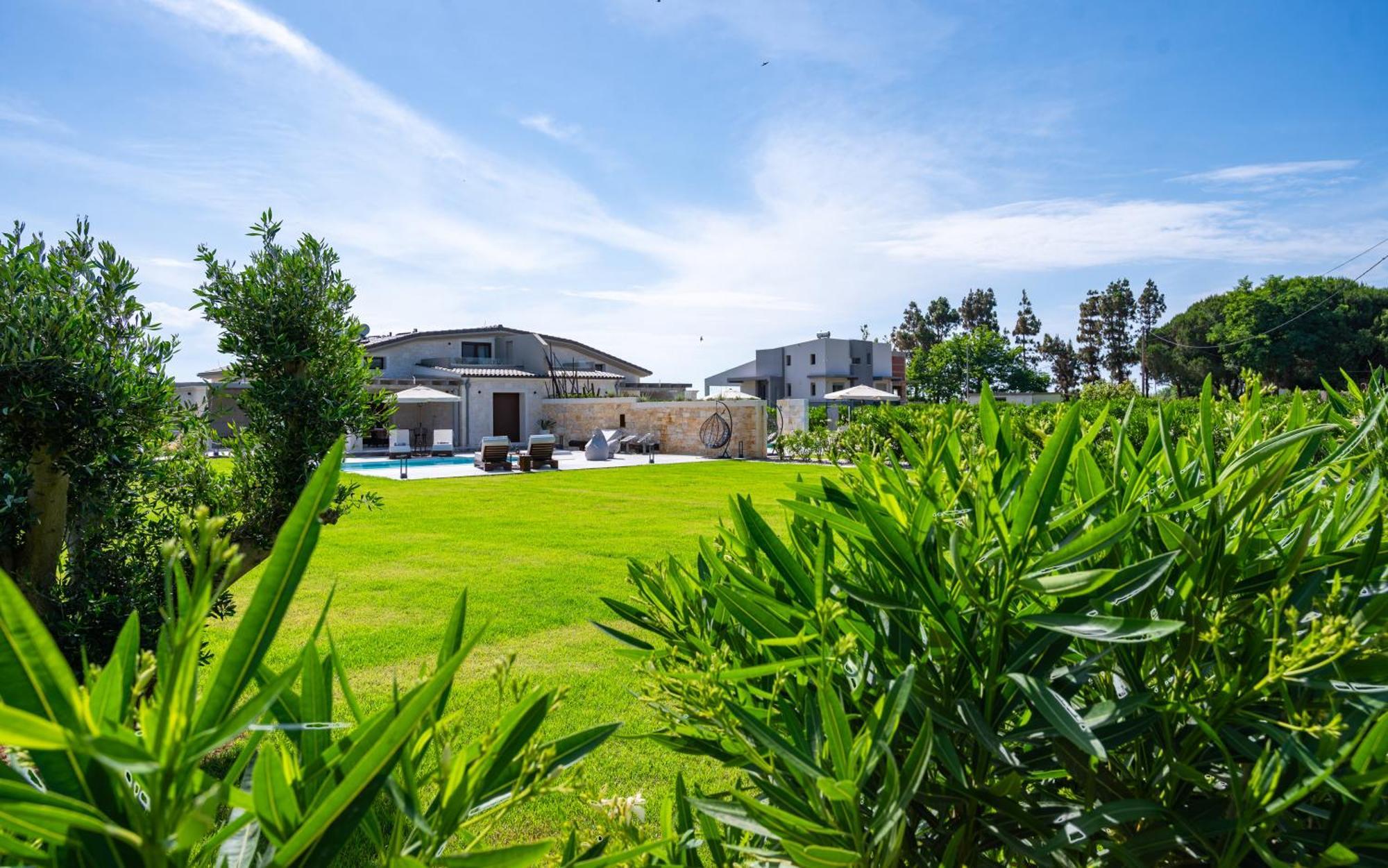 Theluxuryvillas Preveza Buitenkant foto